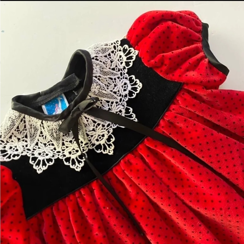 EUC vintage red velvet dress - Picture 2 of 5